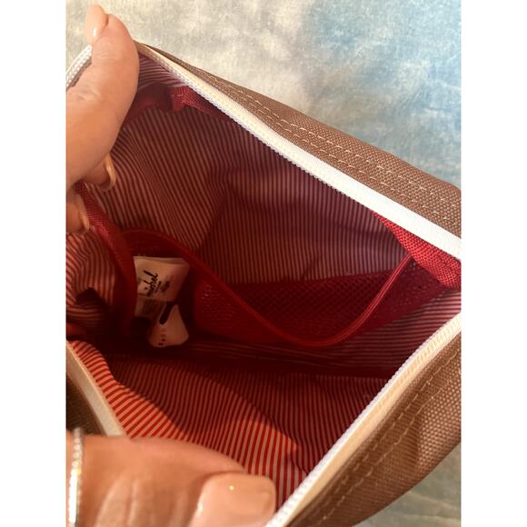 HERSCHEL Men's Dopp Kit Travel Bag Toiletry Tan Saddle NEW NWOT TRAVEL VACATION - Picture 4 of 6